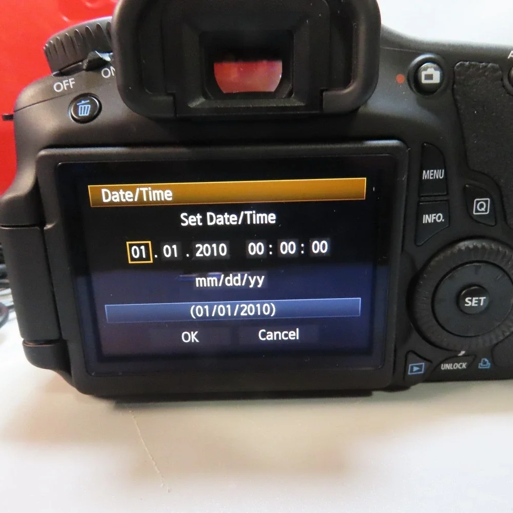 Canon EOS 60D 18.0MP Digital SLR Camera Body‎ 【MINT w/Leica Hard Case 】